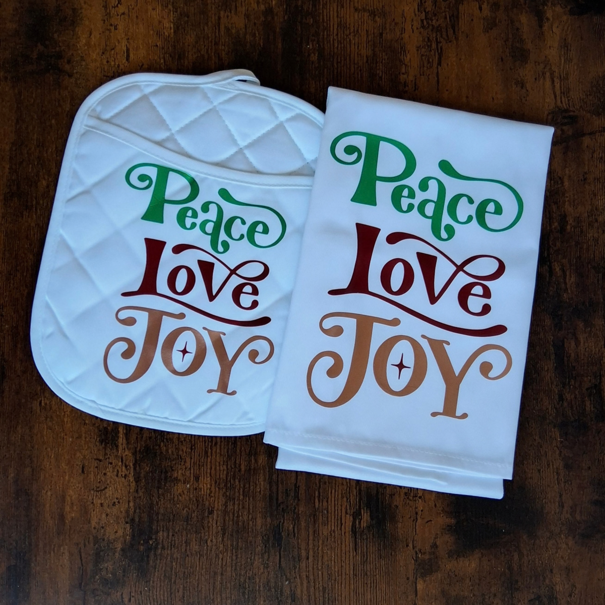 Christmas Kitchen Towel & Potholder Set – Holiday Kitchen Gift