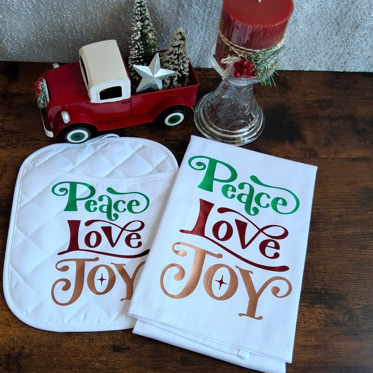 Christmas Kitchen Towel & Potholder Set – Holiday Kitchen Gift